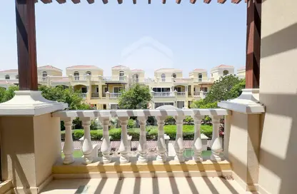 تاون هاوس - 2 غرف نوم - 2 حمامات للايجار في تاون هاوسز قرية الحمرا - قرية الحمرا - رأس الخيمة