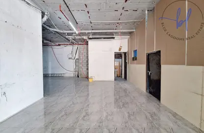 متجر - استوديو - 1 حمام للايجار في أورا الحاجز - أبراج بحيرة الجميرا - دبي
