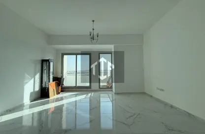 Apartment - 2 Bedrooms - 4 Bathrooms for rent in 5th Avenue - Al Furjan - Dubai