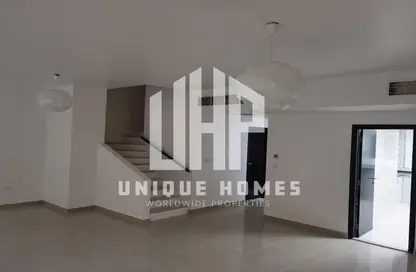 Villa - 5 Bedrooms - 6 Bathrooms for sale in Arabian Style - Al Reef Villas - Al Reef - Abu Dhabi