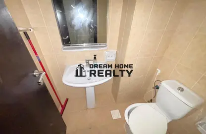 Apartment - 1 Bedroom - 2 Bathrooms for rent in Al Taawun - Sharjah