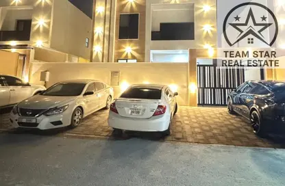 فيلا - 5 غرف نوم - 7 حمامات للايجار في الحليو 1 - الحليو - عجمان