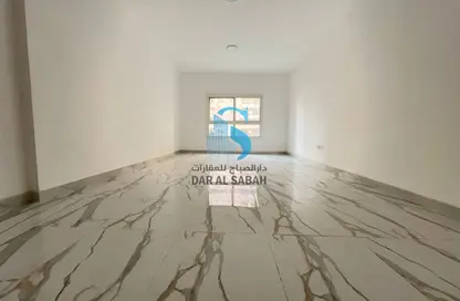 Apartment - 1 Bedroom - 2 Bathrooms for rent in Taliatela Street - Al Nahda - Sharjah