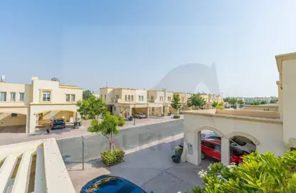 فيلا - 2 غرف نوم - 3 حمامات للايجار في الينابيع 4 - الينابيع - دبي