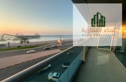 شقة - غرفة نوم - 2 حمامات للبيع في مساكن كورنيش عجمان - طريق كورنيش عجمان - عجمان