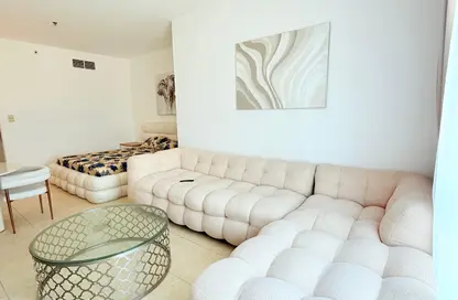 Apartment - Studio - 1 Bathroom for rent in Al Khan Corniche - Al Khan - Sharjah