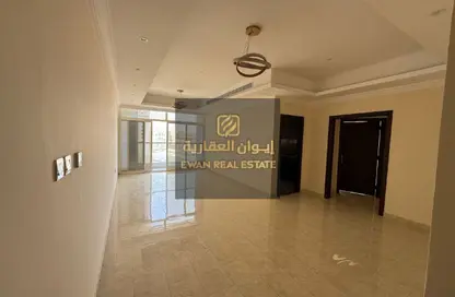 Apartment - 3 Bedrooms - 3 Bathrooms for rent in Al Rawda 2 - Al Rawda - Ajman