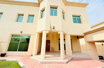 Villa - 4 Bedrooms - 4 Bathrooms for rent in Jumeirah 3 Villas - Jumeirah 3 - Jumeirah - Dubai