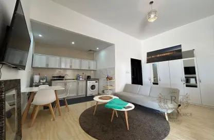 Living / Dining Room image for: Apartment - 1 Bathroom for rent in Khalifa City A Villas - Khalifa City A - Khalifa City - Abu Dhabi, Image 1