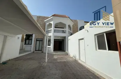 Apartment - 1 Bathroom for rent in Al Musalla Area - Al Karamah - Abu Dhabi