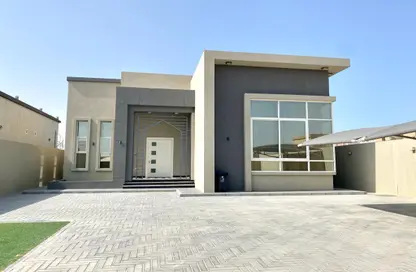 Villa - 2 Bedrooms - 3 Bathrooms for rent in Al Hamra Views - Al Hamra Village - Ras Al Khaimah