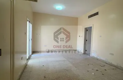 Villa - 4 Bedrooms - 5 Bathrooms for rent in Al Jimi - Al Ain