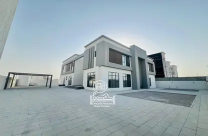 Villa - 5 Bedrooms - 7 Bathrooms for rent in Madinat Al Riyad - Abu Dhabi