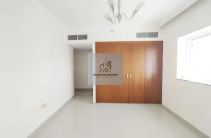 شقة - 3 غرف نوم - 3 حمامات للايجار في شارع التعاون الجديد - التعاون - الشارقة