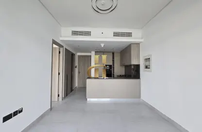 Apartment - 1 Bedroom - 2 Bathrooms for rent in Oxford Boulevard - Jumeirah Village Circle - Dubai