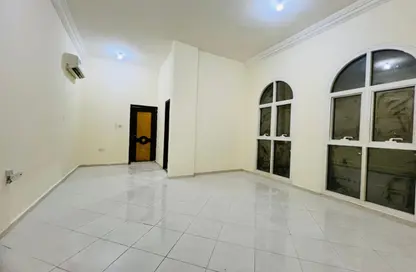 شقة - غرفة نوم - 1 حمام للايجار في مدينة شخبوط - أبوظبي