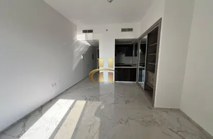 شقة - 1 حمام للايجار في جولدن دريم برج 1 - منطقة 18 - قرية الجميرا سركل - دبي