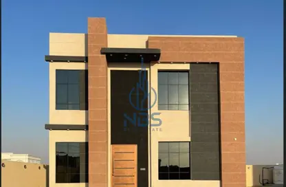 Villa - 5 Bedrooms - 5 Bathrooms for rent in Al Aweer 1 - Al Aweer - Dubai