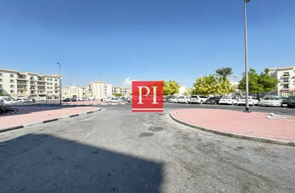 متجر - استوديو - 1 حمام للبيع في طراز يوناني - المدينة الدولية - دبي