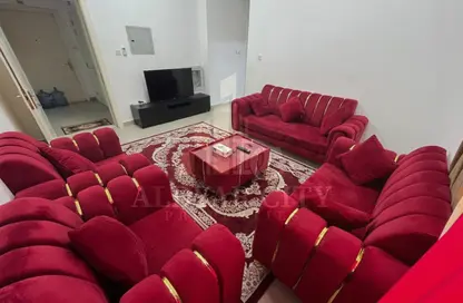 شقة - غرفة نوم - 2 حمامات للايجار في مساكن كورنيش عجمان - طريق كورنيش عجمان - عجمان