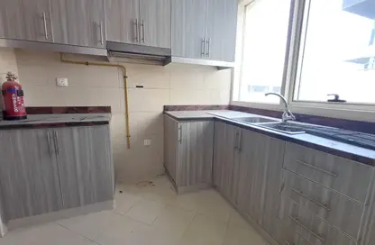 Apartment - 1 Bedroom - 2 Bathrooms for rent in Jumeirah Garden City - Al Satwa - Dubai
