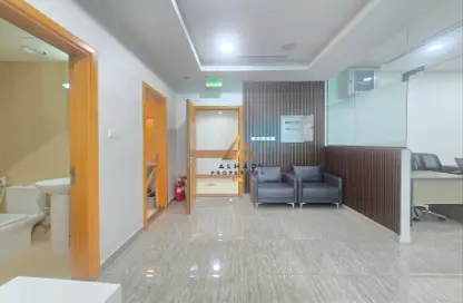 Office Space - Studio for rent in Capital Golden Tower - Business Bay - Dubai