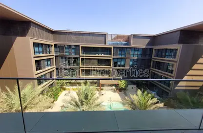 Outdoor Building image for: Apartment - 2 Bedrooms - 4 Bathrooms for sale in Building 6B - City Walk - Dubai, Image 1