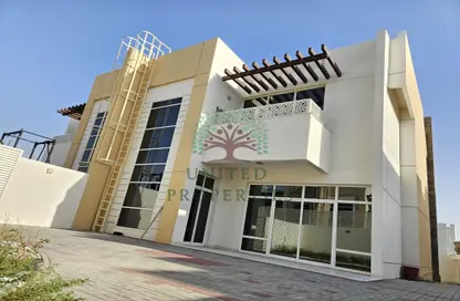 Villa - 4 Bedrooms - 6 Bathrooms for rent in Al Tay East - Al Suyoh - Sharjah