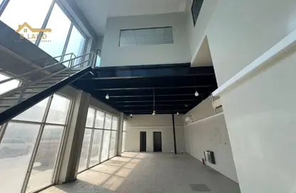 Warehouse - Studio - 1 Bathroom for rent in Industrial Building 13 - Industrial Area 13 - Sharjah Industrial Area - Sharjah