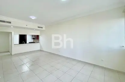 Apartment - 1 Bedroom - 2 Bathrooms for rent in Lake Shore Tower - JLT Cluster Y - Jumeirah Lake Towers - Dubai