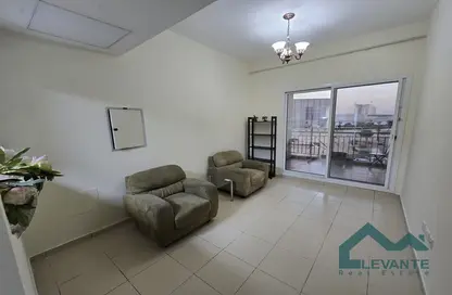 Apartment - 1 Bedroom - 1 Bathroom for rent in Mazaya 1 - Queue Point - Dubai Land - Dubai