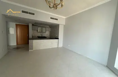 Apartment - 1 Bedroom - 1 Bathroom for rent in Al Majaz 3 - Al Majaz - Sharjah
