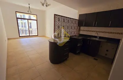 شقة - 1 حمام للايجار في المربع - الممزر - ديرة - دبي شقة - 1 حمام للايجار في المربع - الممزر - ديرة - دبي