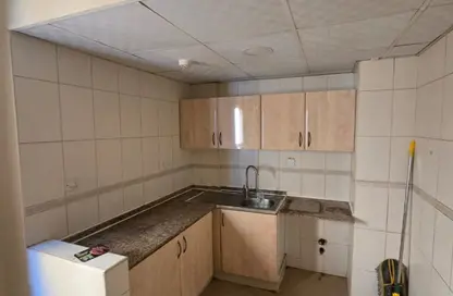 Apartment - Studio - 1 Bathroom for rent in Al Butina B - Al Butina - Sharjah