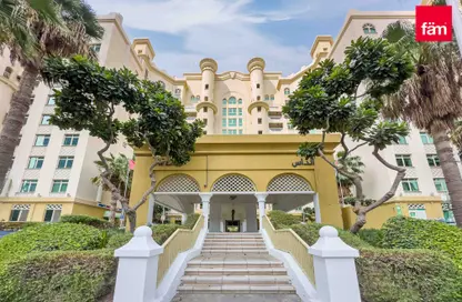 Apartment - 3 Bedrooms - 3 Bathrooms for rent in Al Das - Shoreline Apartments - Palm Jumeirah - Dubai