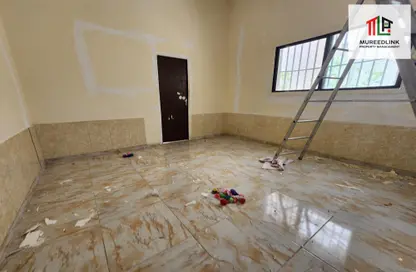 Apartment - Studio - 1 Bathroom for rent in Hadbat Al Zafranah - Muroor Area - Abu Dhabi