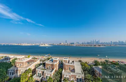 Apartment - 4 Bedrooms - 5 Bathrooms for sale in Balqis Residence - Kingdom of Sheba - Palm Jumeirah - Dubai