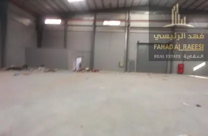 Warehouse - Studio - 2 Bathrooms for sale in Umm Al Thuoob - Umm Al Quwain