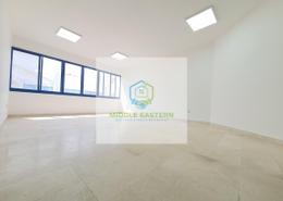 Empty Room image for: Apartment - 2 bedrooms - 2 bathrooms for rent in Delma Street - Al Mushrif - Abu Dhabi, Image 1