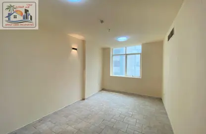 Apartment - 1 Bedroom - 1 Bathroom for rent in Al Qulaya'ah - Al Sharq - Sharjah