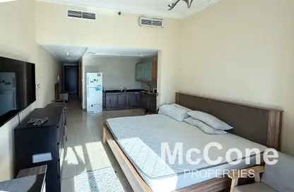 Apartment - Studio - 1 Bathroom for rent in Zumurud Tower - Dubai Marina - Dubai