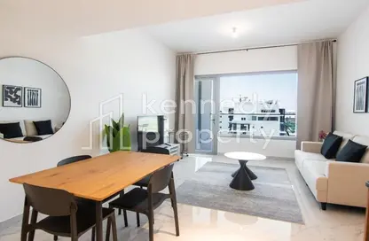 Apartment - 1 Bedroom - 2 Bathrooms for rent in Oasis Residences - Masdar City - Abu Dhabi