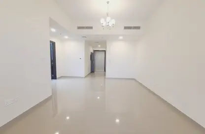 شقة - غرفة نوم - 2 حمامات للايجار في جميرا جاردن سيتي - السطوة - دبي