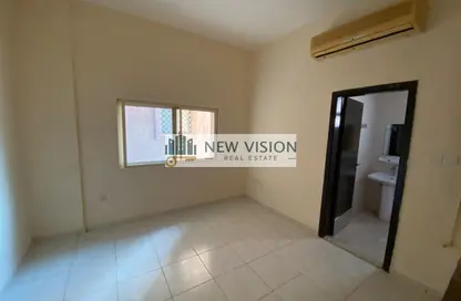Apartment - Studio - 1 Bathroom for rent in Al Qulaya'ah - Al Sharq - Sharjah