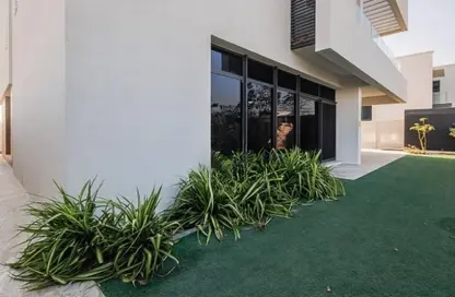 Villa - 4 Bedrooms - 6 Bathrooms for rent in West Yas - Yas Island - Abu Dhabi