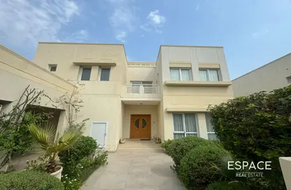 Villa - 5 Bedrooms - 6 Bathrooms for rent in Meadows 3 - Meadows - Dubai