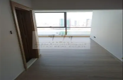 Empty Room image for: Apartment - 2 Bedrooms - 3 Bathrooms for sale in La Plage Tower - Al Mamzar - Sharjah - Sharjah, Image 1