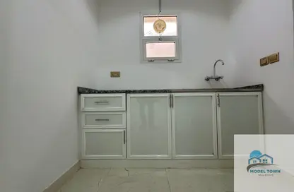 Apartment - Studio - 1 Bathroom for rent in Shakhbout City - Abu Dhabi