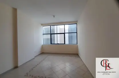 شقة - 2 غرف نوم - 2 حمامات للايجار في شعبية 9 - شعبية - مصفح - أبوظبي