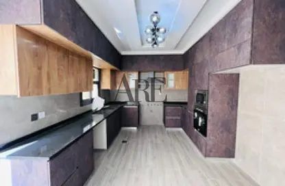 Villa - 3 Bedrooms - 4 Bathrooms for sale in Al Suyoh 1 - Al Suyoh - Sharjah